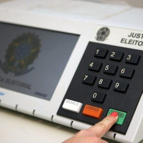 Senado avança na proposta de fim da reeleição para cargos do executivo